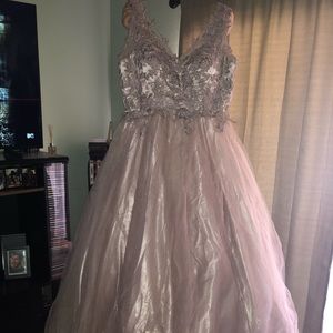 Quince dresses